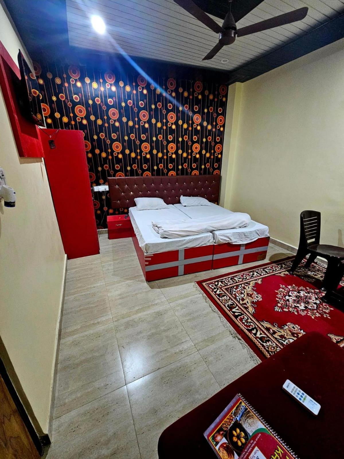 ורנאסי Hotel Kalika P Guest House מראה חיצוני תמונה
